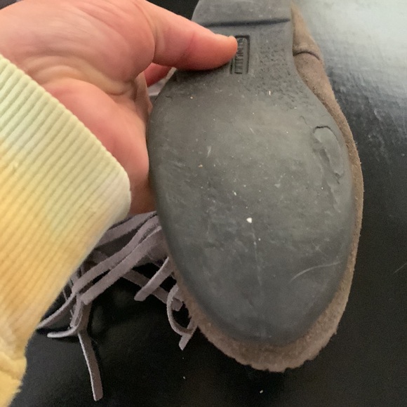 Minnetonka moccasins high fringe - Picture 7 of 9